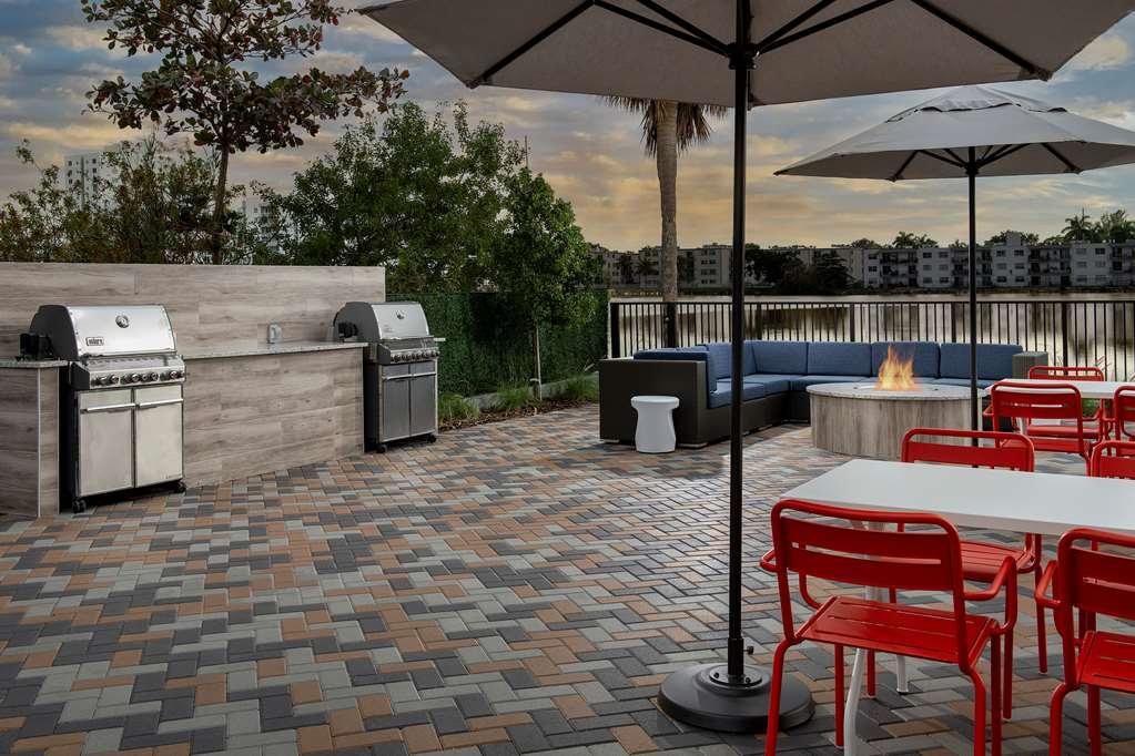 Tru By Hilton Miami Airport South Blue Lagoon Miami Springs Restaurant photo